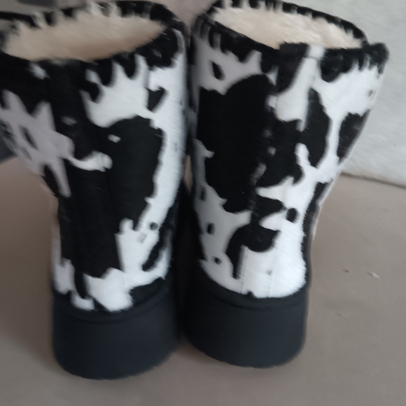 Western Cow Print Snow Boots For Women – Stylish And Cozy Winter Footwear - Picture 2 of 7